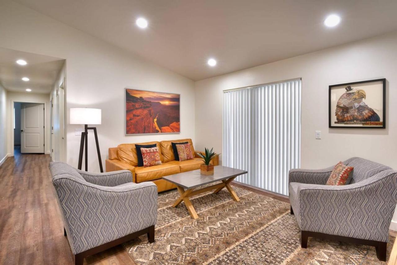 2i Floor Redcliff Condo, Pool & Hot Tub *
